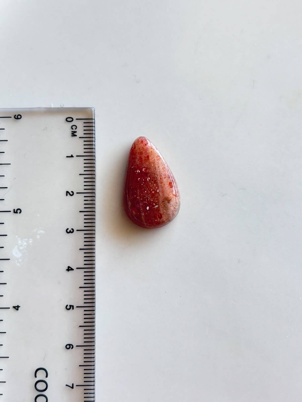 25mm Sunstone Gemstone for Macramé Projects - Image 2
