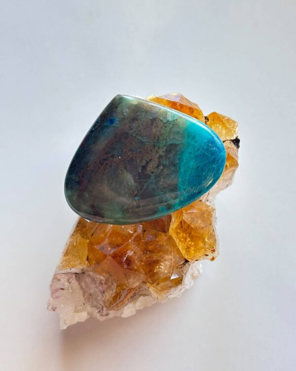 30mm Shattuckite Cabochon – Coastal Charm
