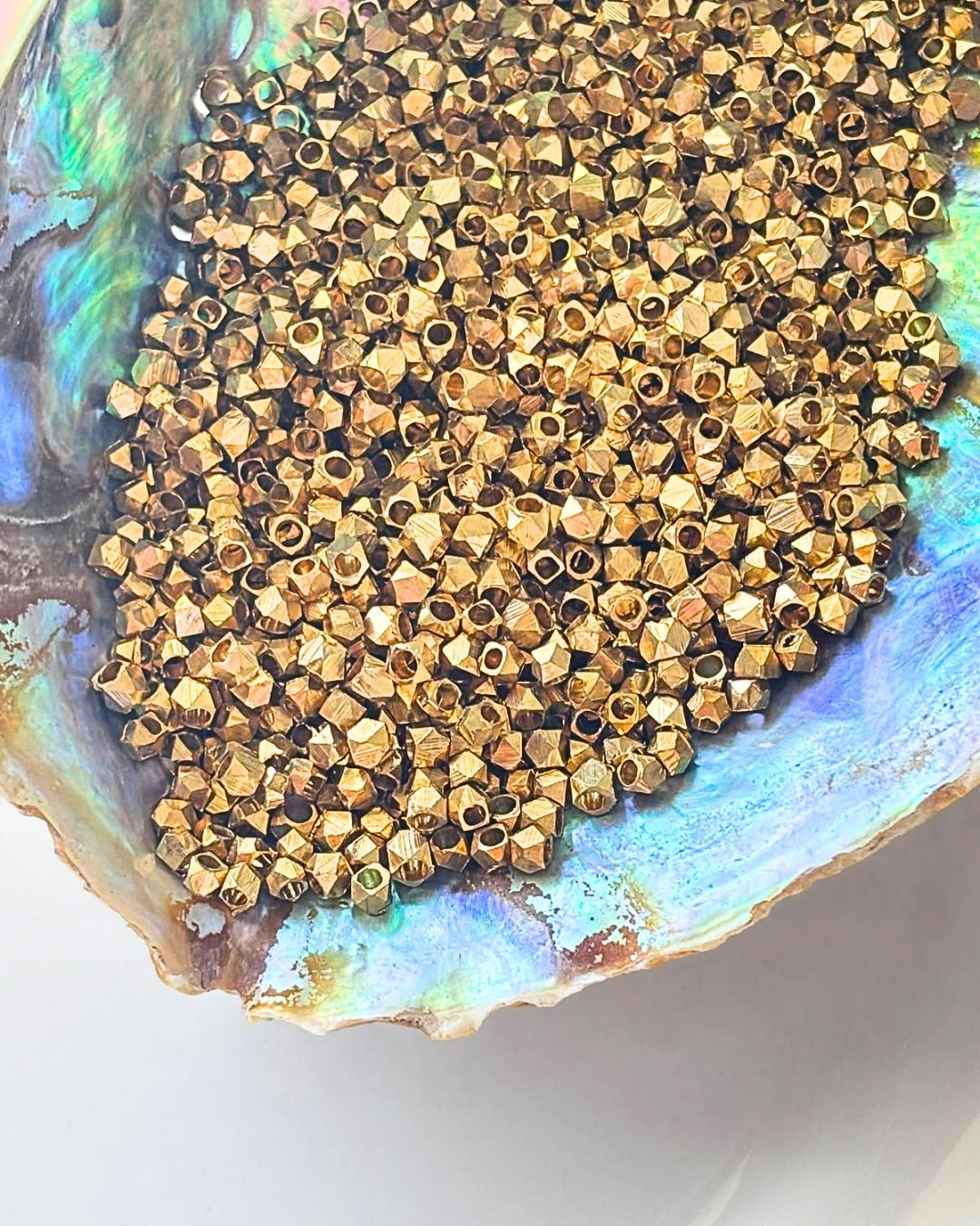 2.5mm Brass Diamond Cut Beads – 10g - Image 3