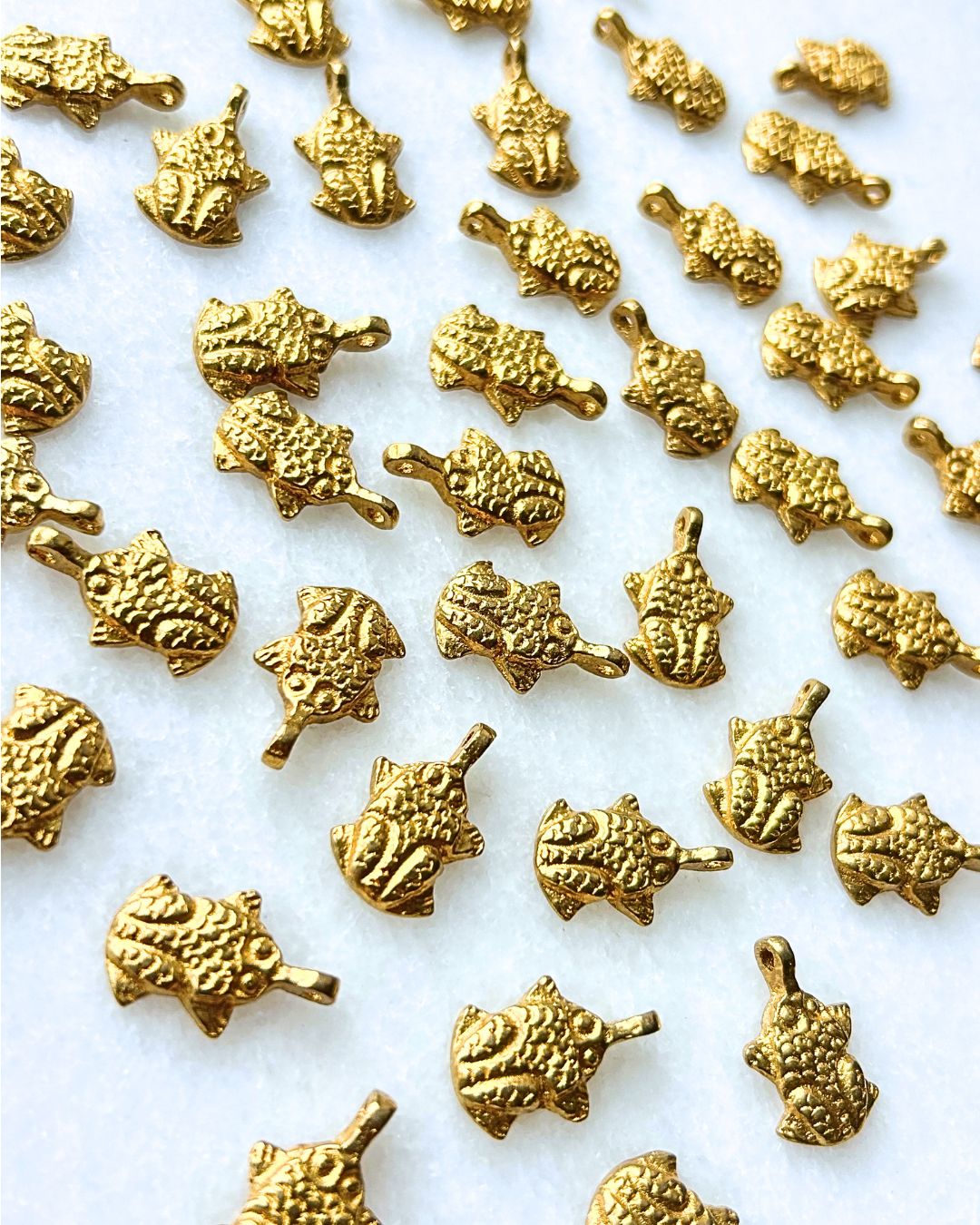 Crafted Frog Brass Charms – Pack of 5 Pieces