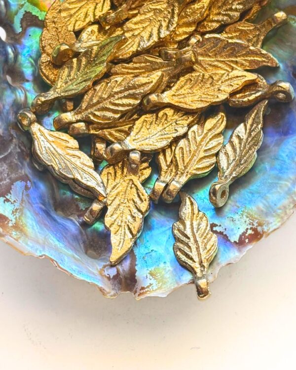 Feather Brass Charms – Pack of 5 Pieces