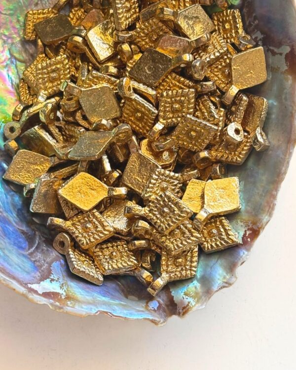 Textured Diamond Brass Charms – Pack of 5 Pieces