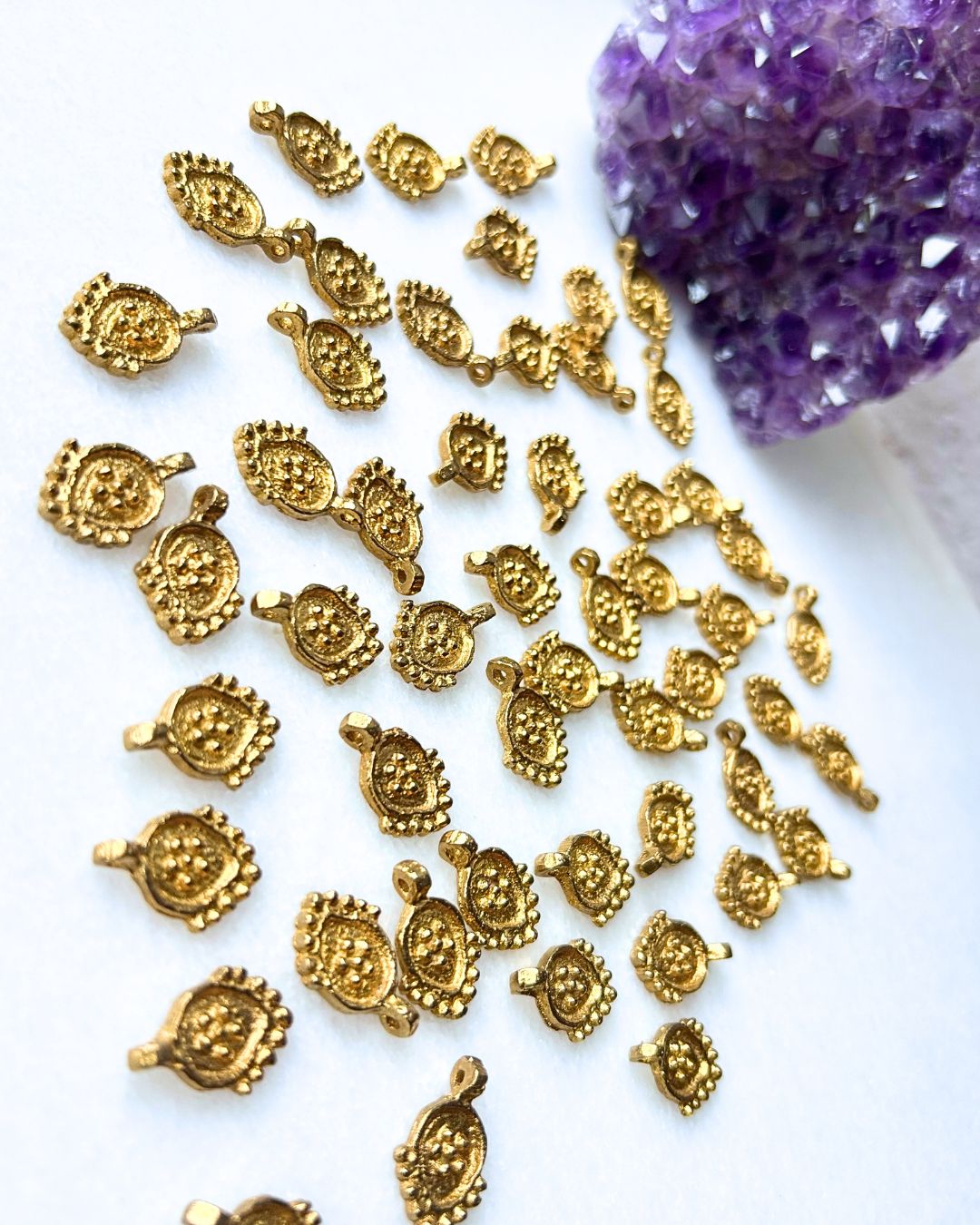 Ornate Oval Brass Charms – Pack of 5 Pieces - Image 3