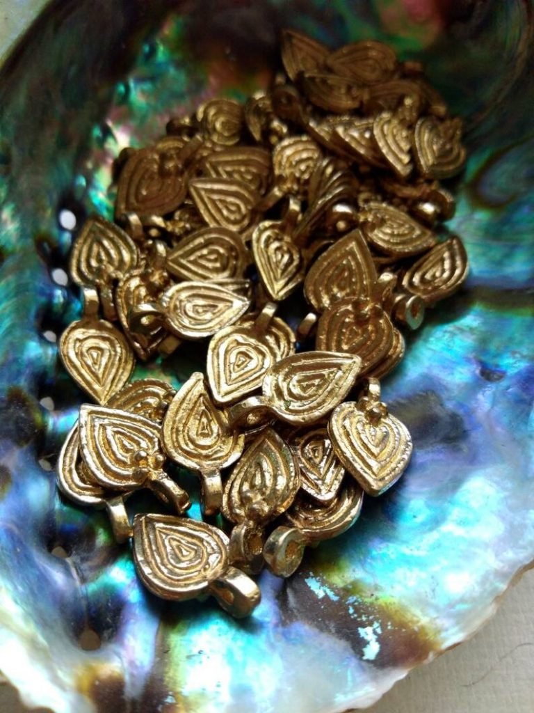 Drop Brass Charms – Pack of 10 Pieces