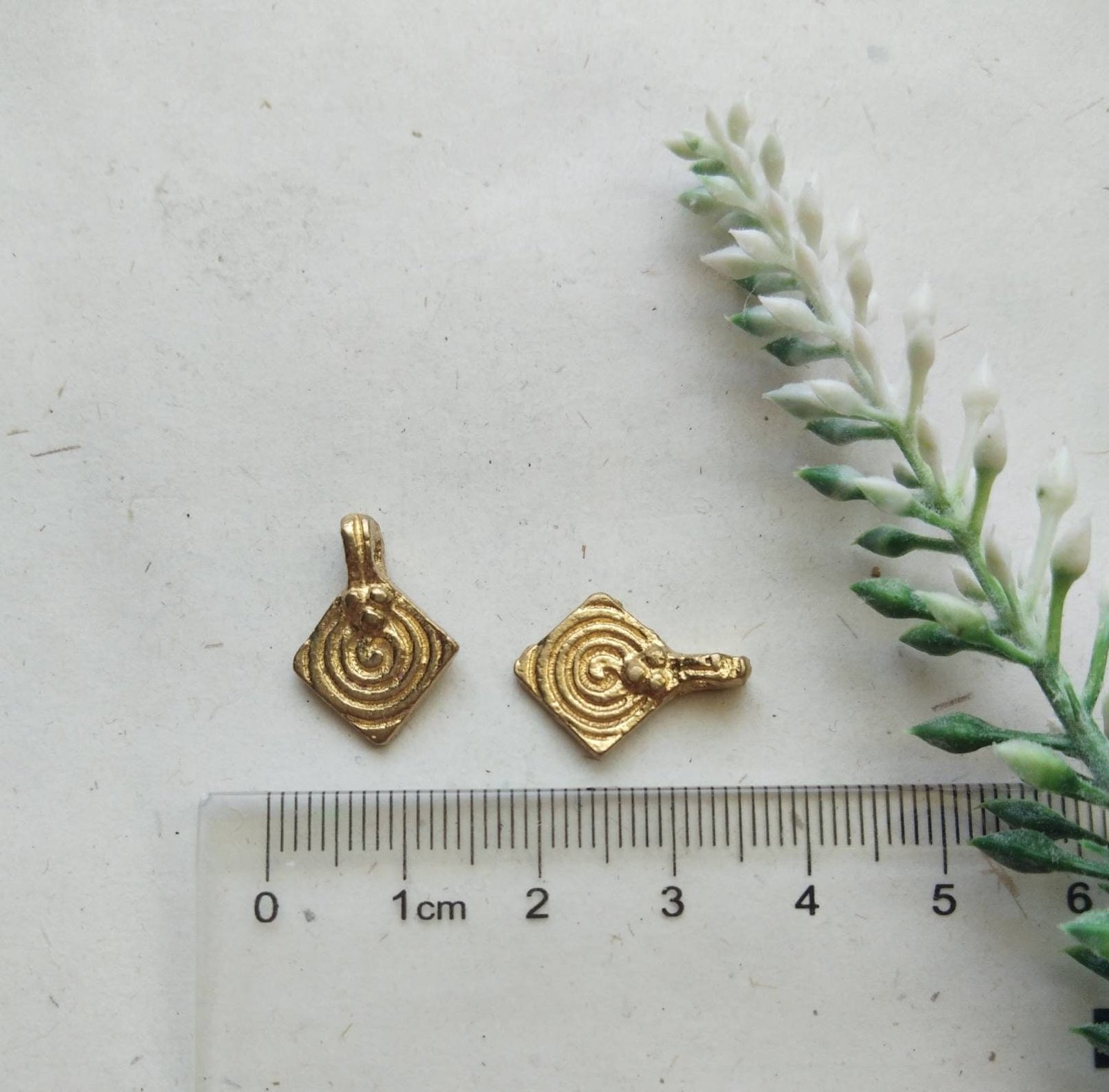 Spiral Rhombus Brass Charms – Pack of 10 Pieces - Image 2