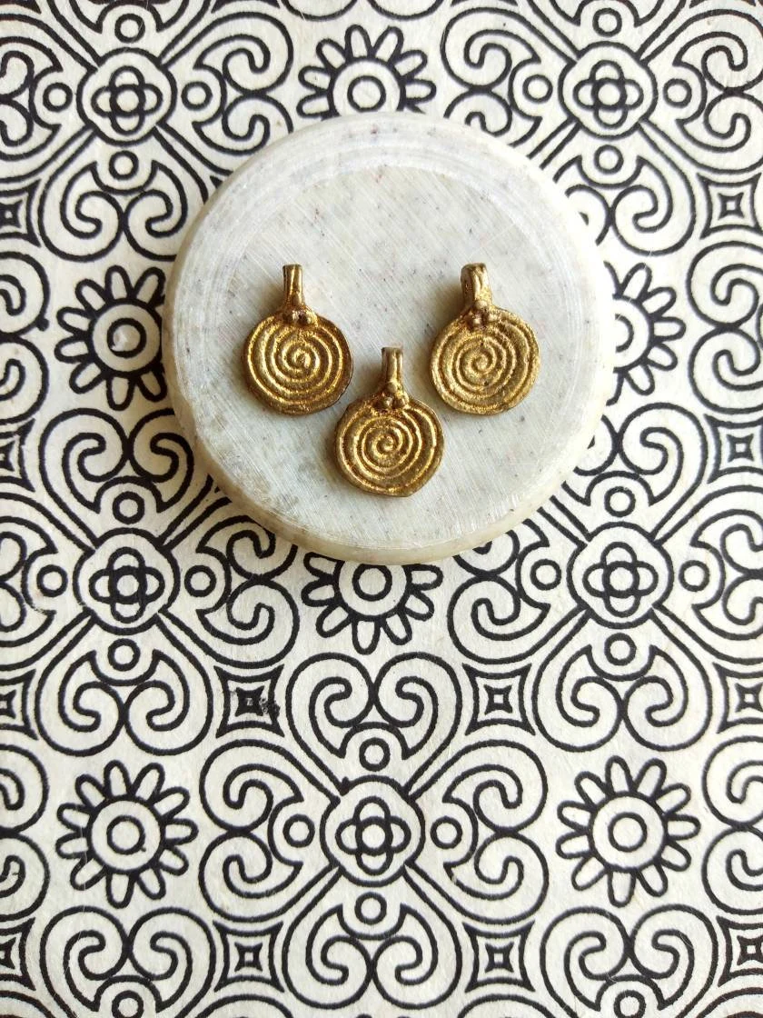 Spiral Brass Charms 18mm – Pack of 5 Pieces