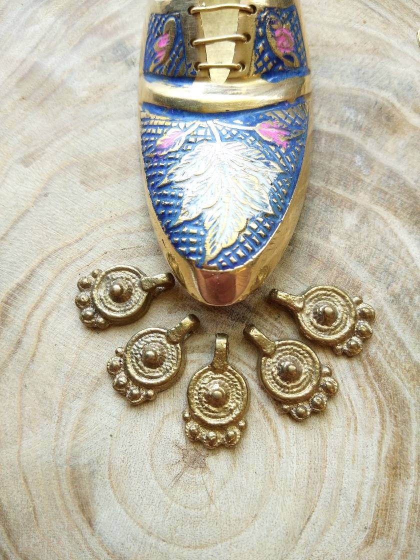 Indian Brass Charms for Jewelry Making – Pack of 5 Pieces - Image 3
