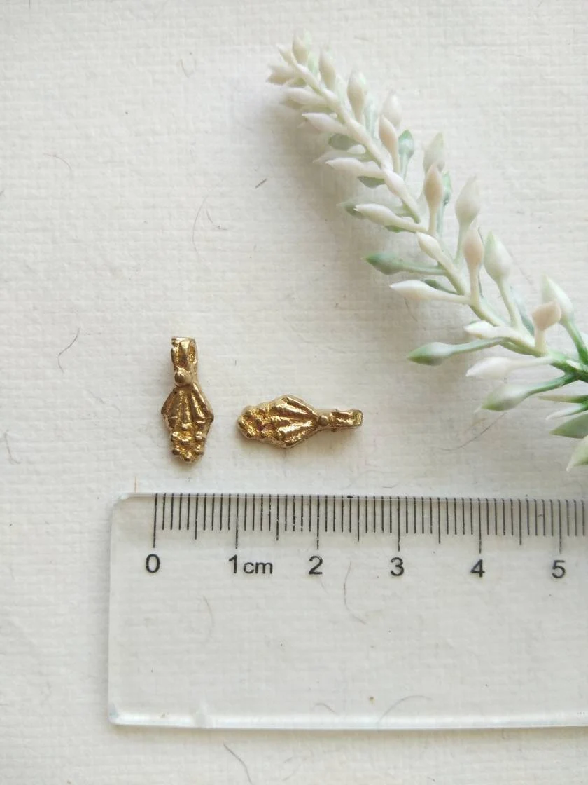 Floral Drop Brass Charms – Pack of 10 Pieces - Image 3