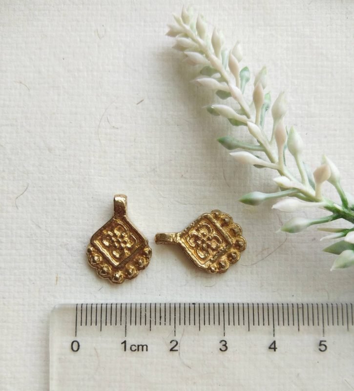 Floret Teardrop Brass Charms – Pack of 10 Pieces - Image 5
