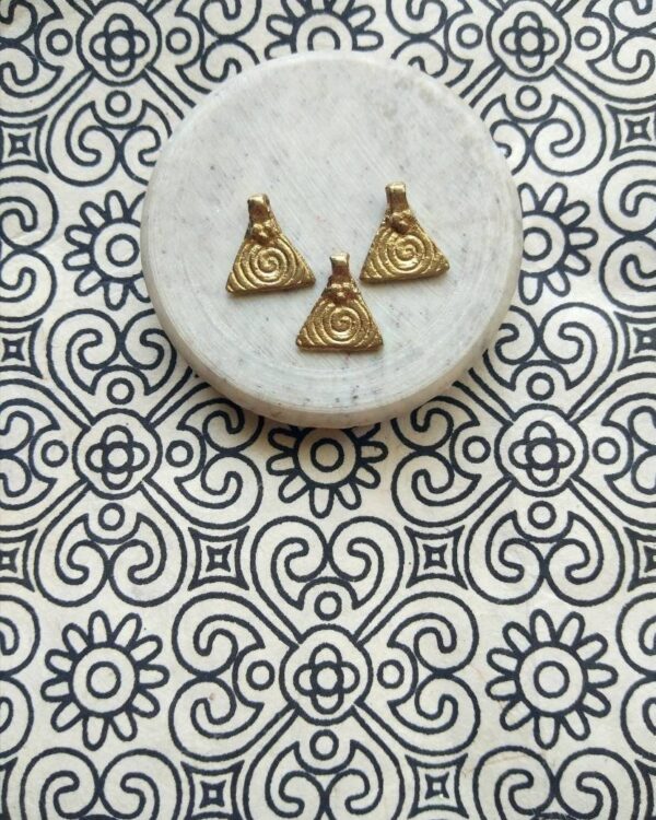 Triangle Brass Charms Pendants – Pack of 10 Pieces