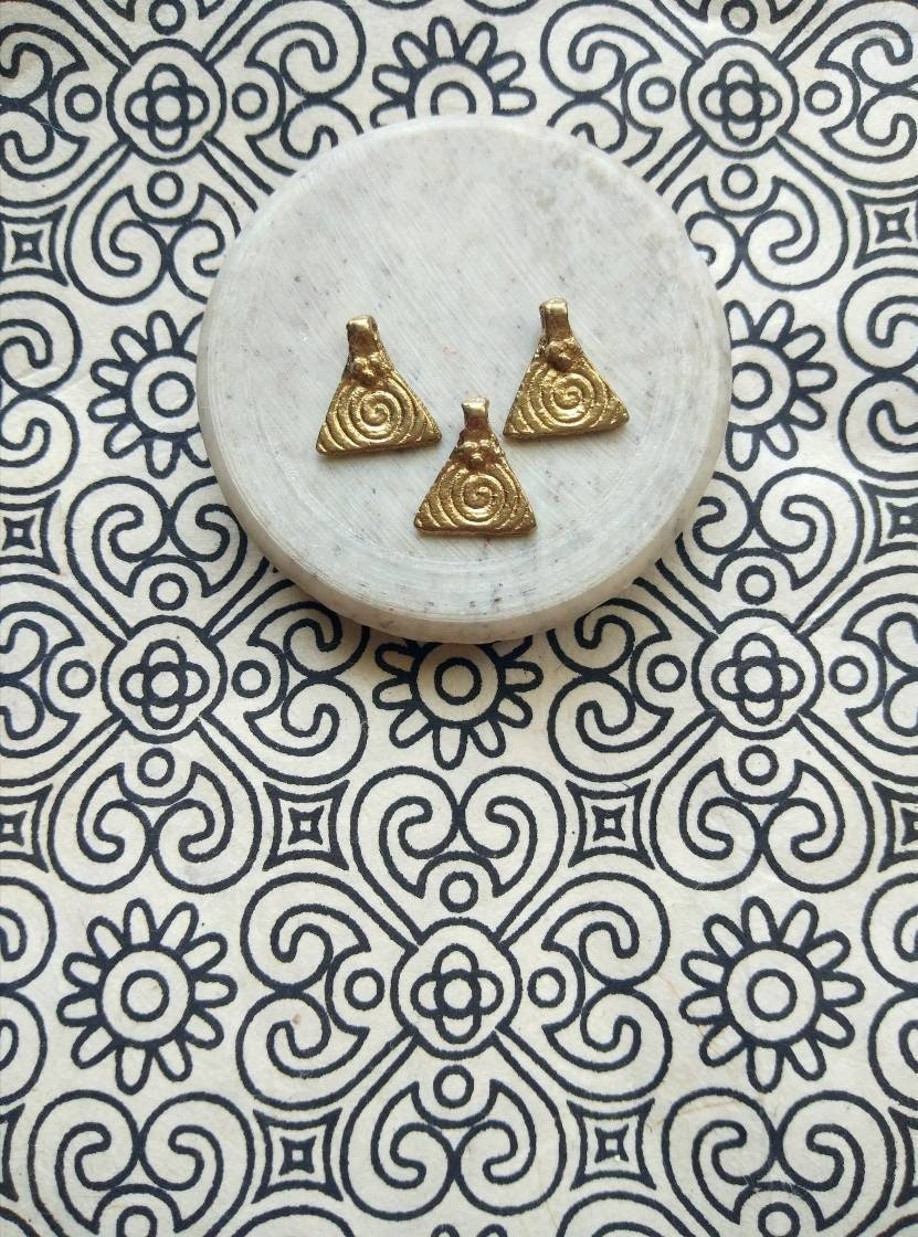 Triangle Brass Charms Pendants – Pack of 10 Pieces